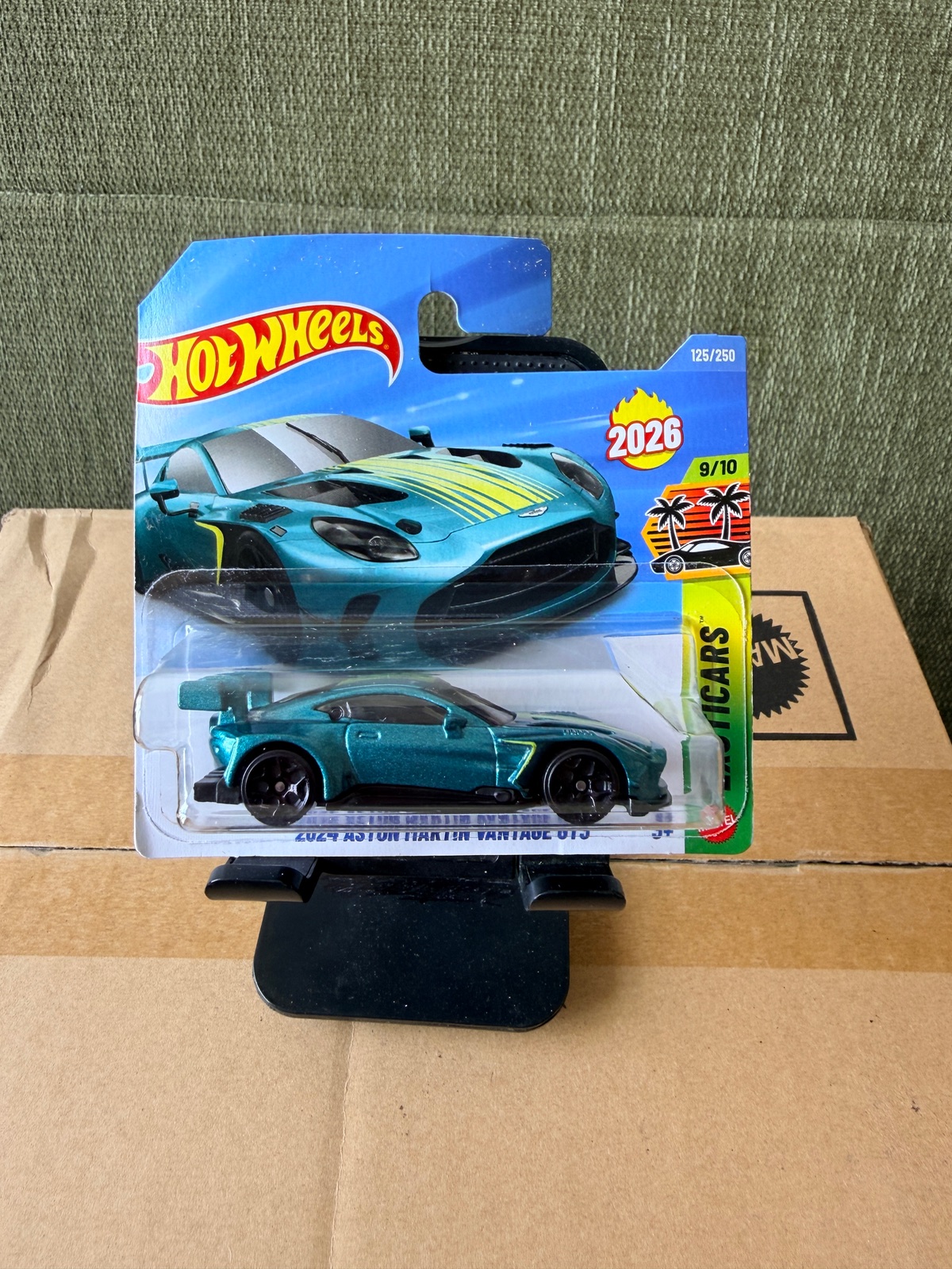 Aston Martin Vantage GT3 — Minifygram